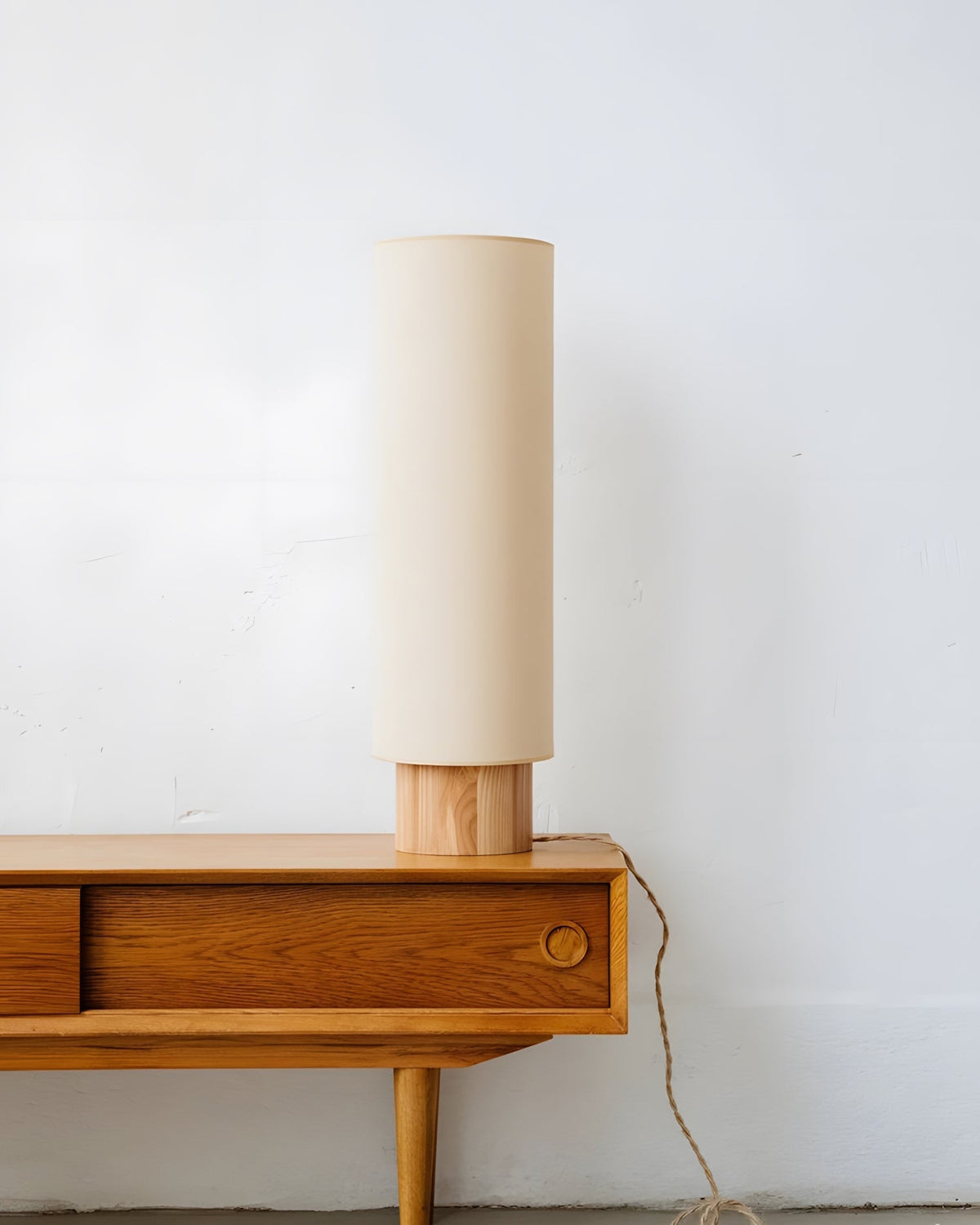 Alderielle Lampe de Table en Bois Noyer