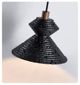 Elia Suspension Travertin Noir Texturé en Couches