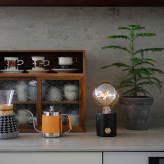 Altheil Retro Wooden Table Lamp-Neutral Decor