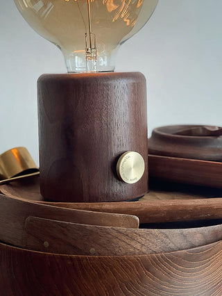Altheil Retro Wooden Table Lamp-Neutral Decor
