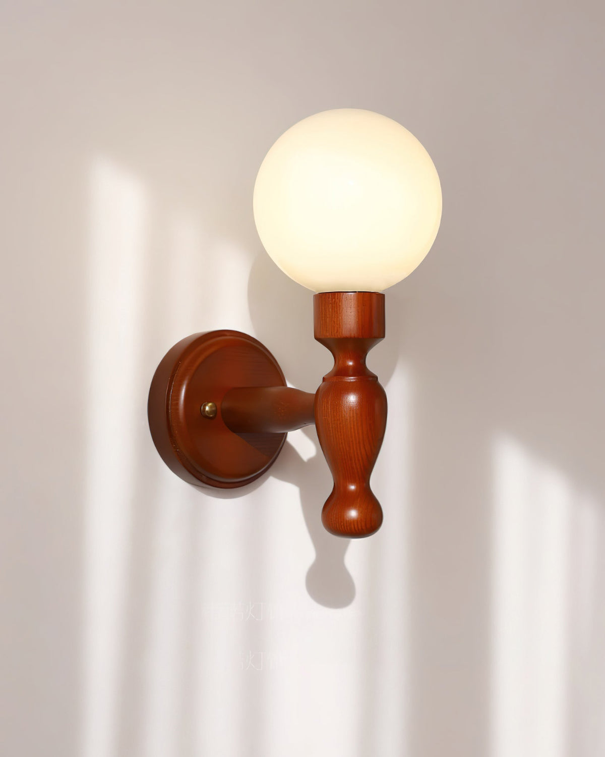 Orbel Mapleleaf Wooden Wall Lamp-Neutral Decor