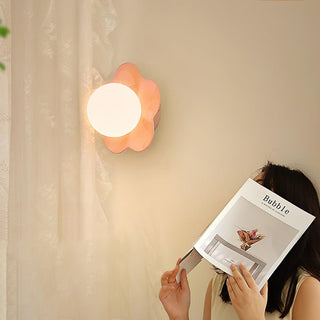 La fleur Plug-in Wall Lamp-Neutral Decor