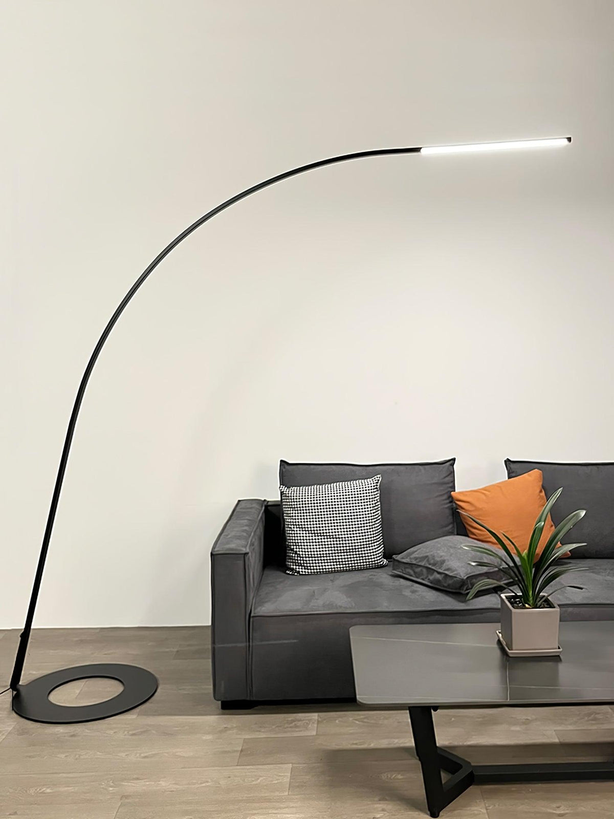 Aurmaril Lampadaire Sculptural
