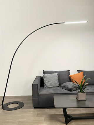 Aurmaril Lampadaire Sculptural