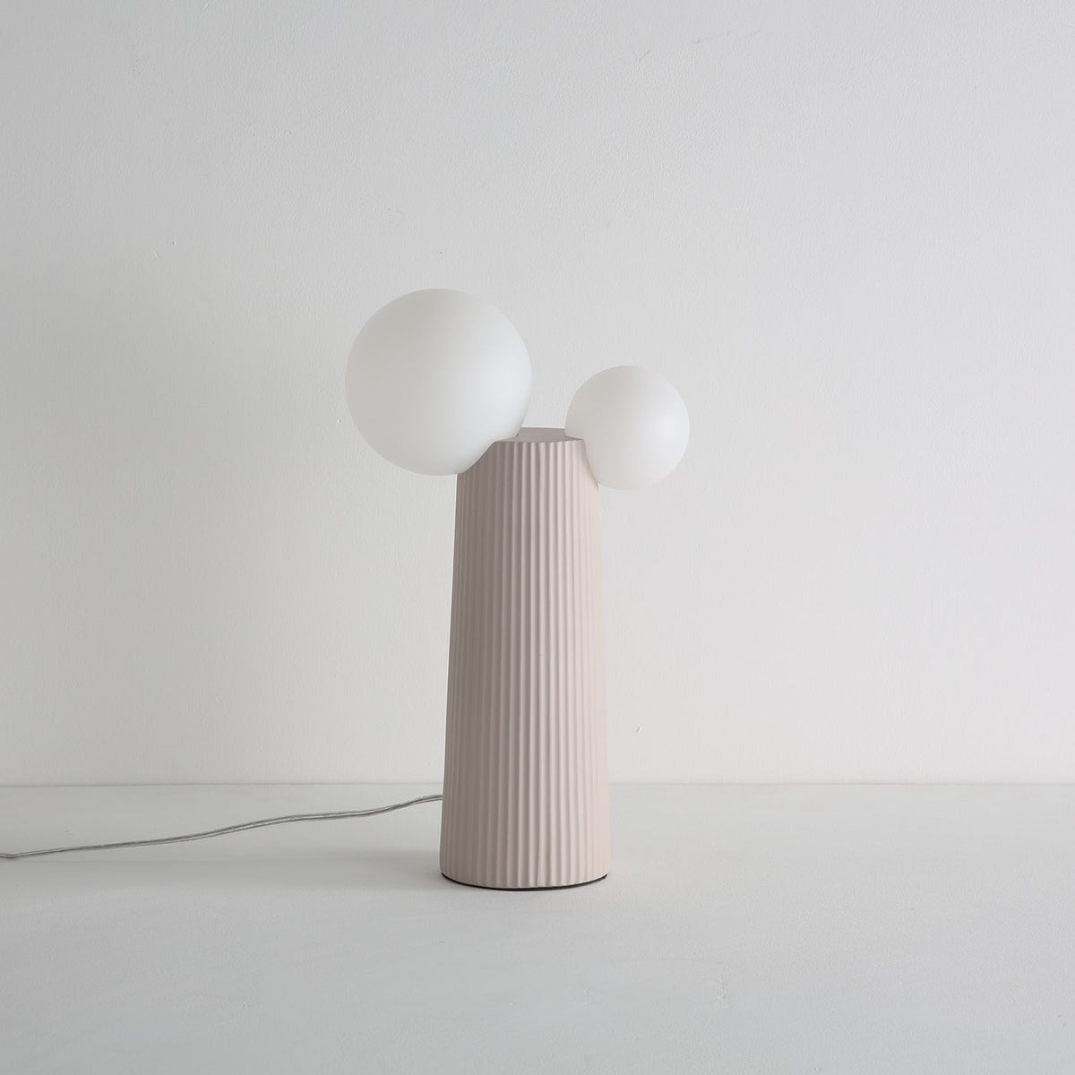 Zenithre Lampe de Table en Résine Et Plastique Joueuse