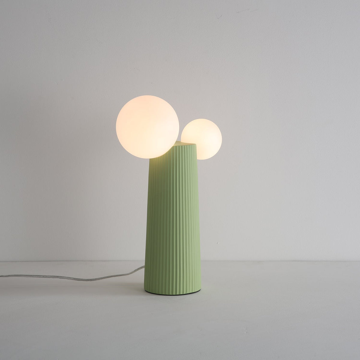 Zenithre Lampe de Table en Résine Et Plastique Joueuse