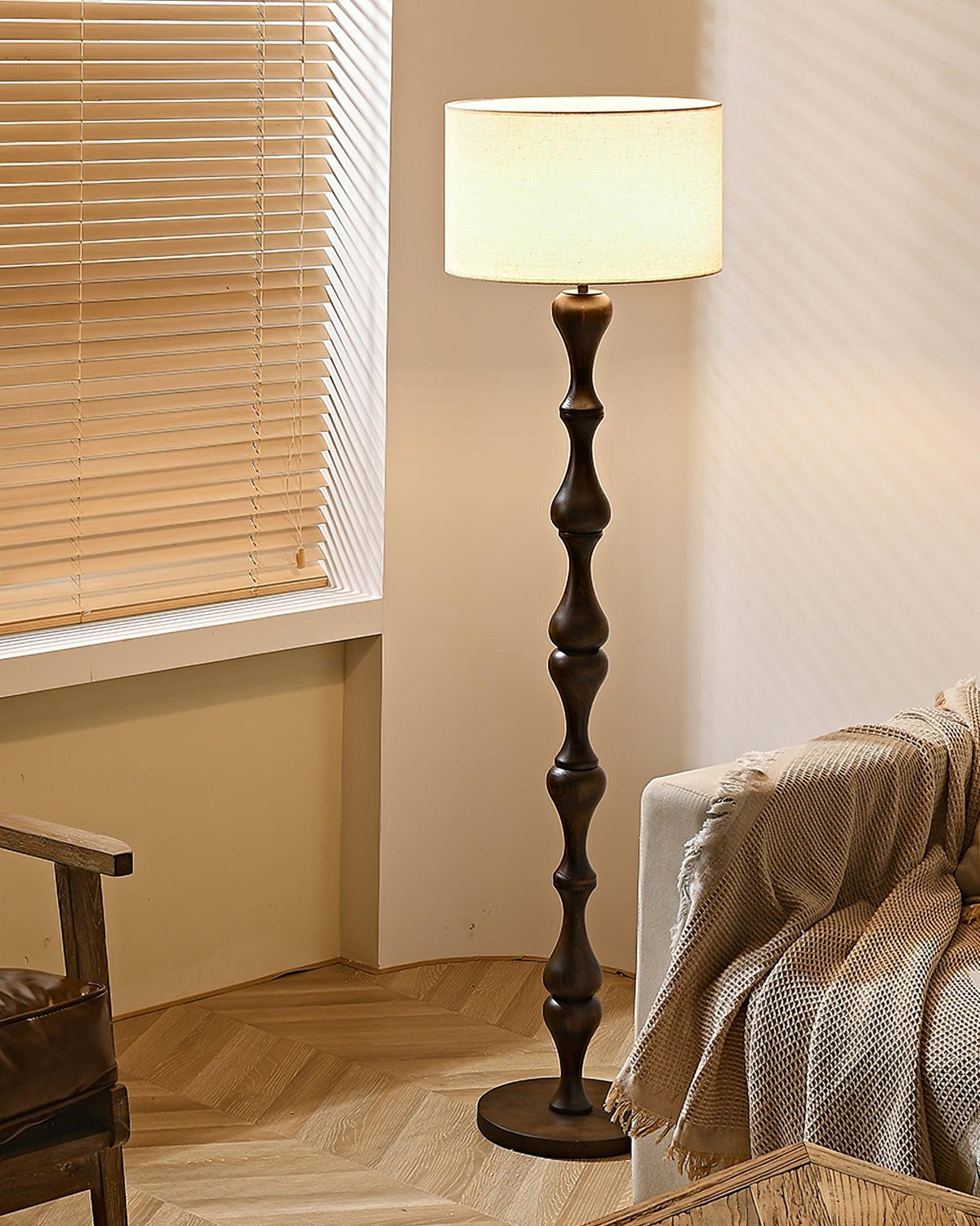 Turner Lampadaire