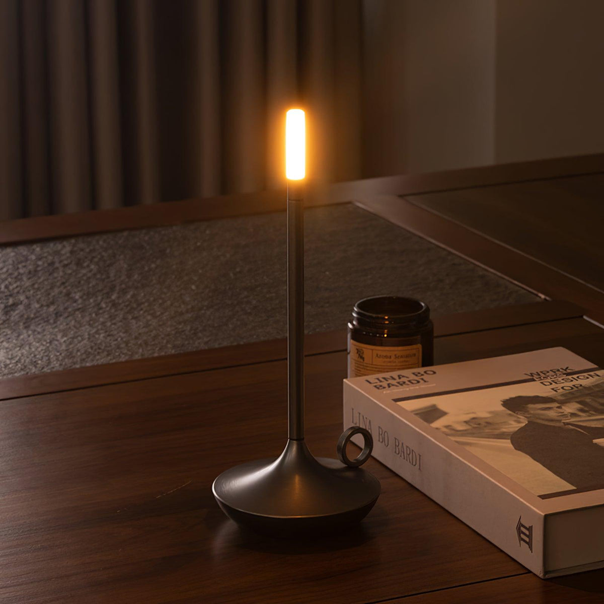 Latin Lampe de Table