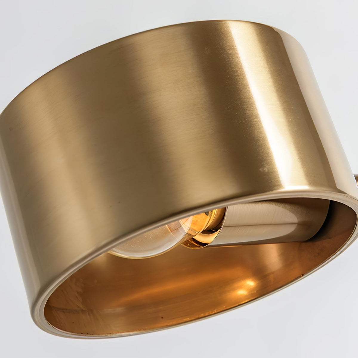 Lever Office Table Light-Neutral Decor