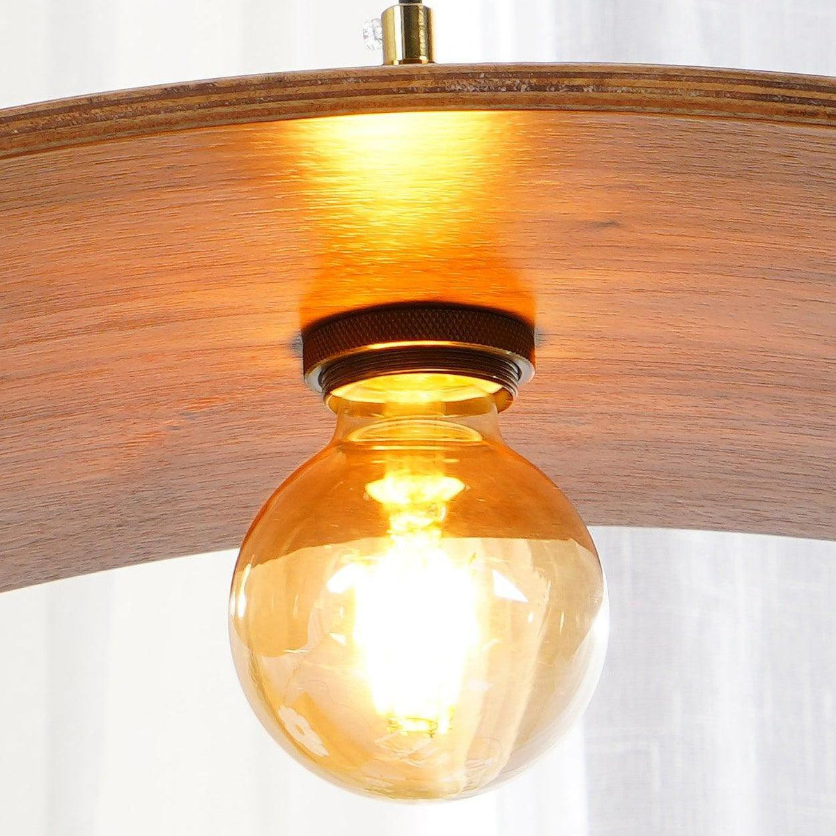 Caleia Suspension
