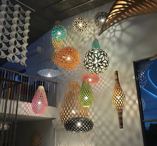 Lustra Suspension Géométrique en Bois Tressé