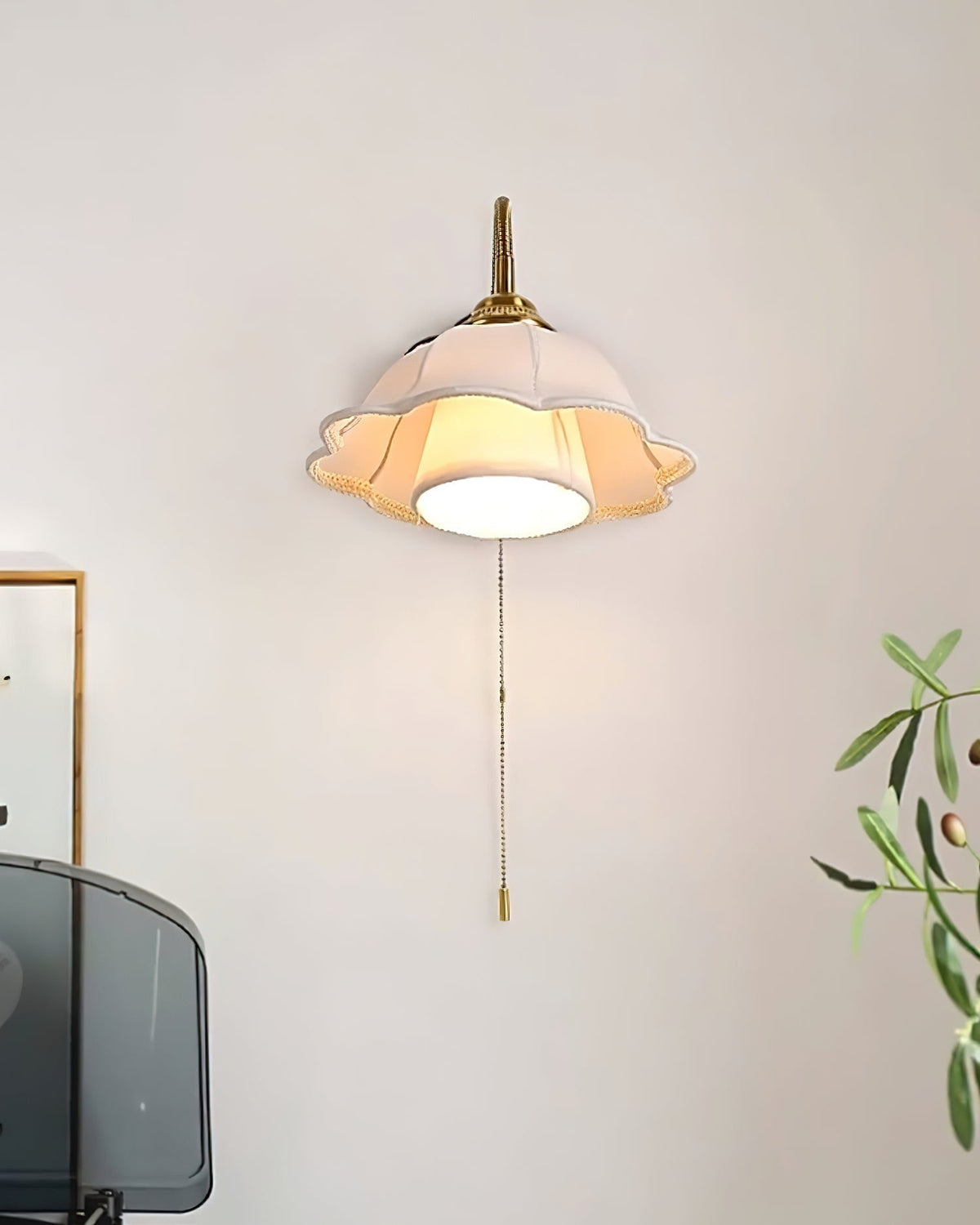 Maribel Vintage Flower Wall Lamp-Neutral Decor