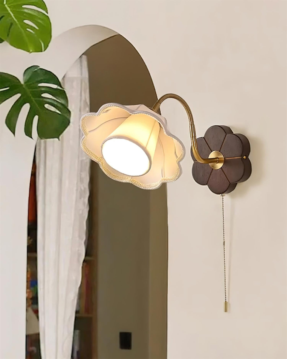 Maribel Vintage Flower Wall Lamp-Neutral Decor