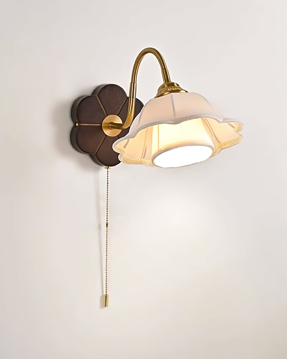 Maribel Vintage Flower Wall Lamp-Neutral Decor