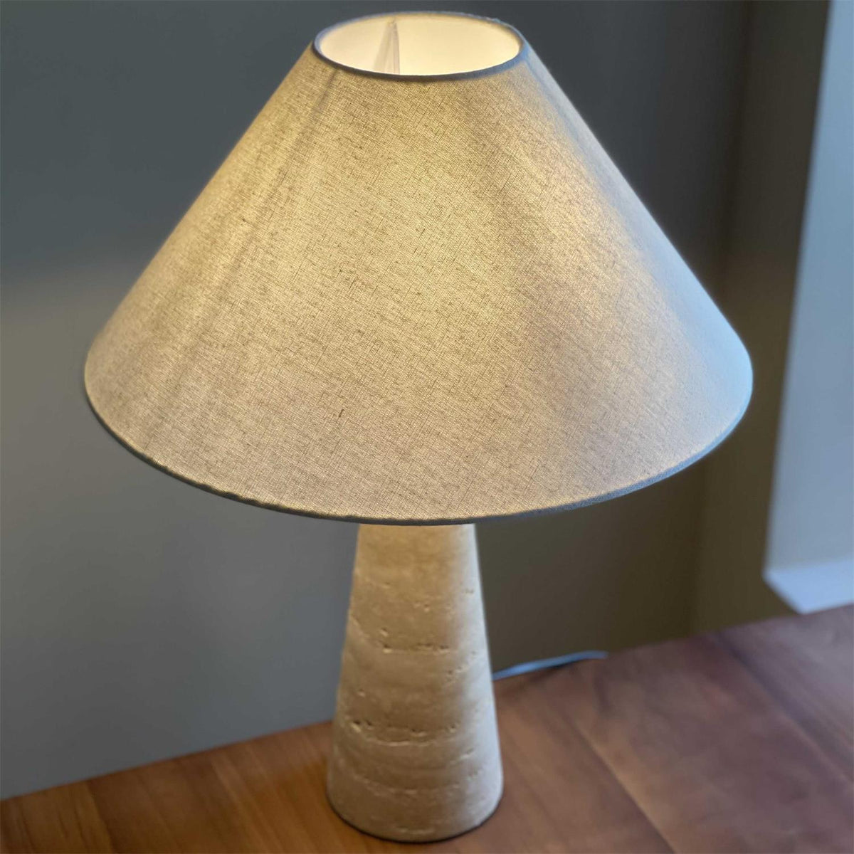 Calm Lampe de Table