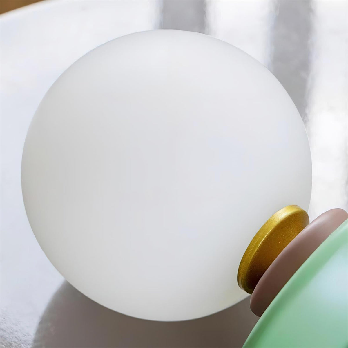 Riverise Suspension Globe
