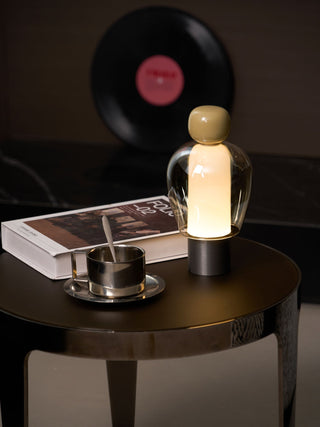 Nara Lampe de Table Artistique en Verre