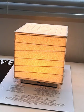 Pryn Lampe de Table Cube