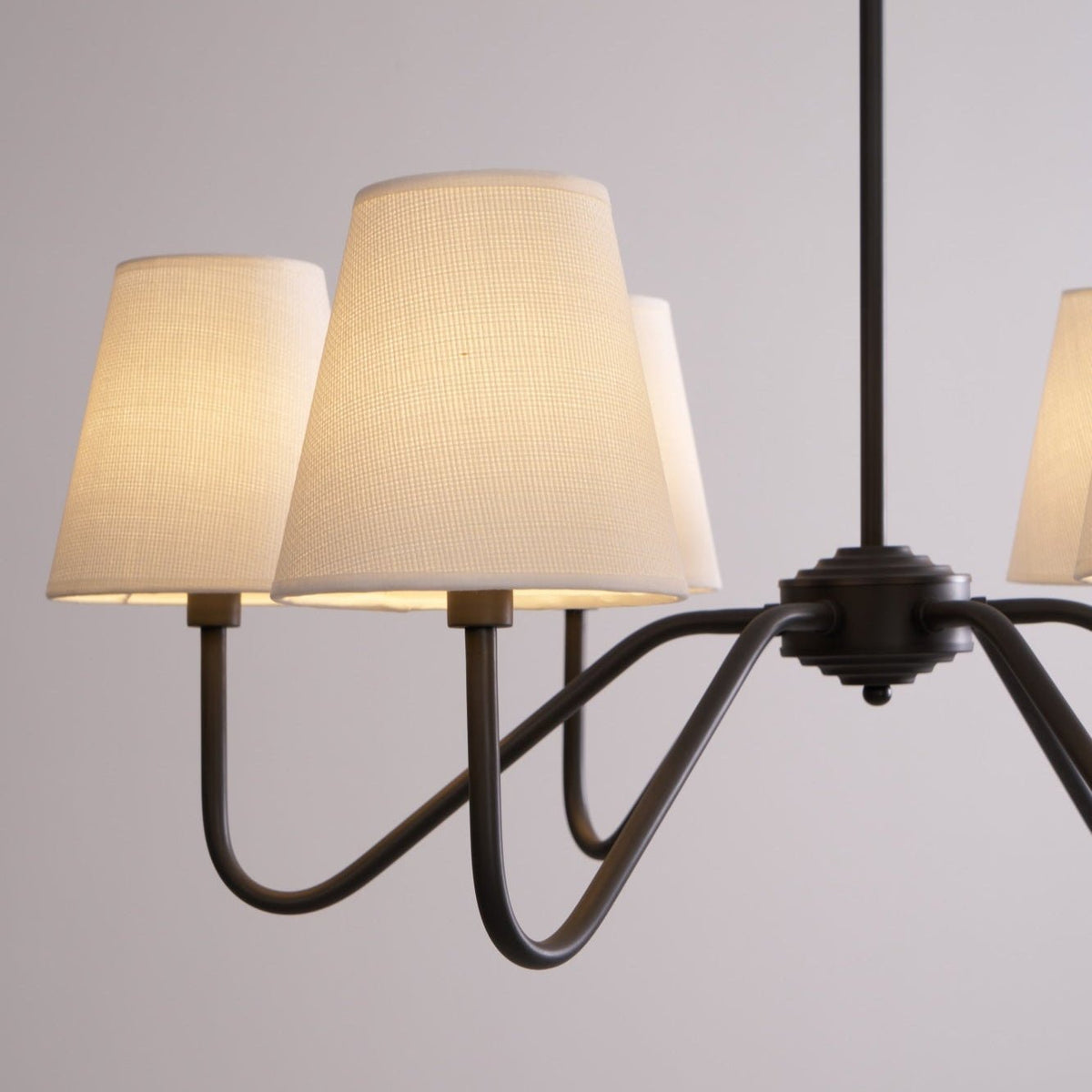 Delaine Lustre Classique Noir en Tissu Lumos