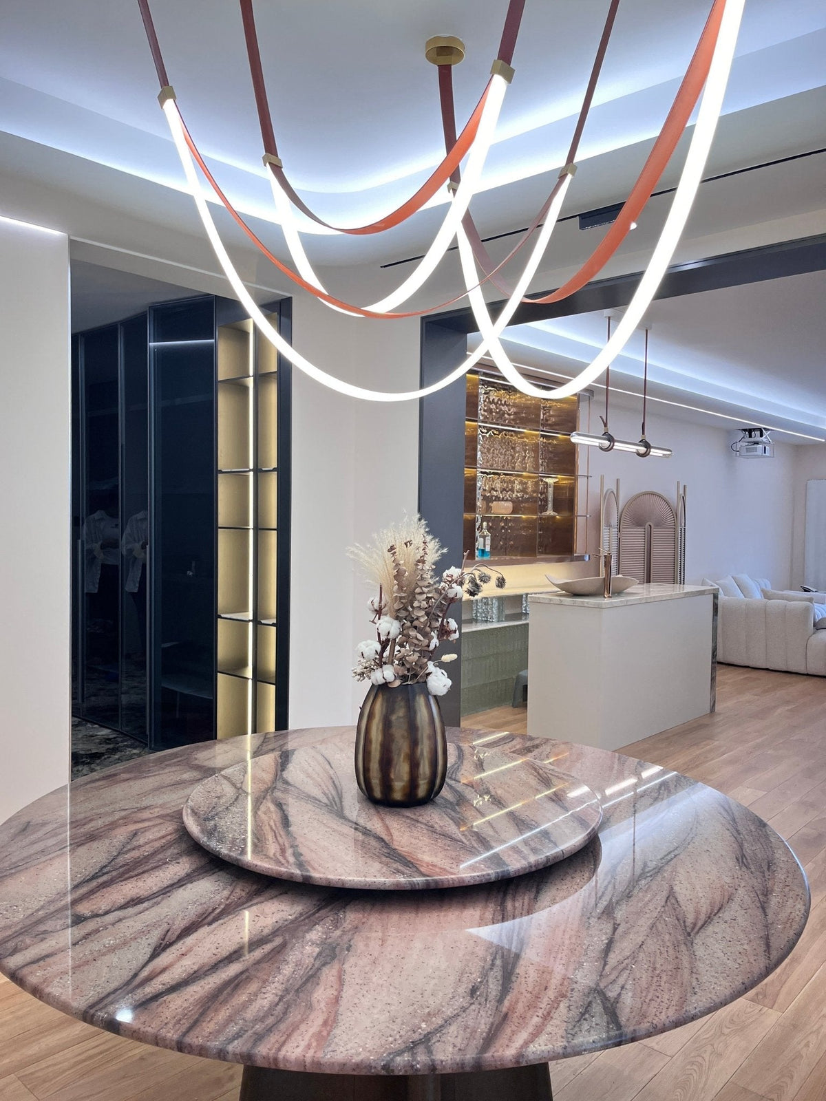 Odin Parabola Lustre Décoratif en Cuir Et Silicone
