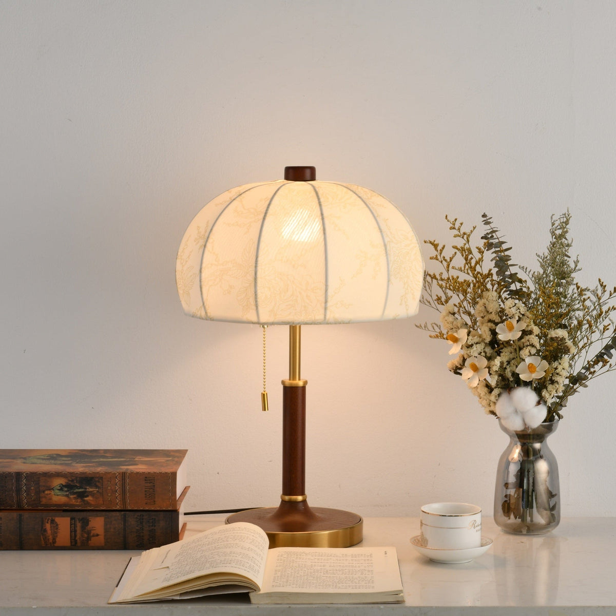 Hazel Vintage Table Lamp-Neutral Decor