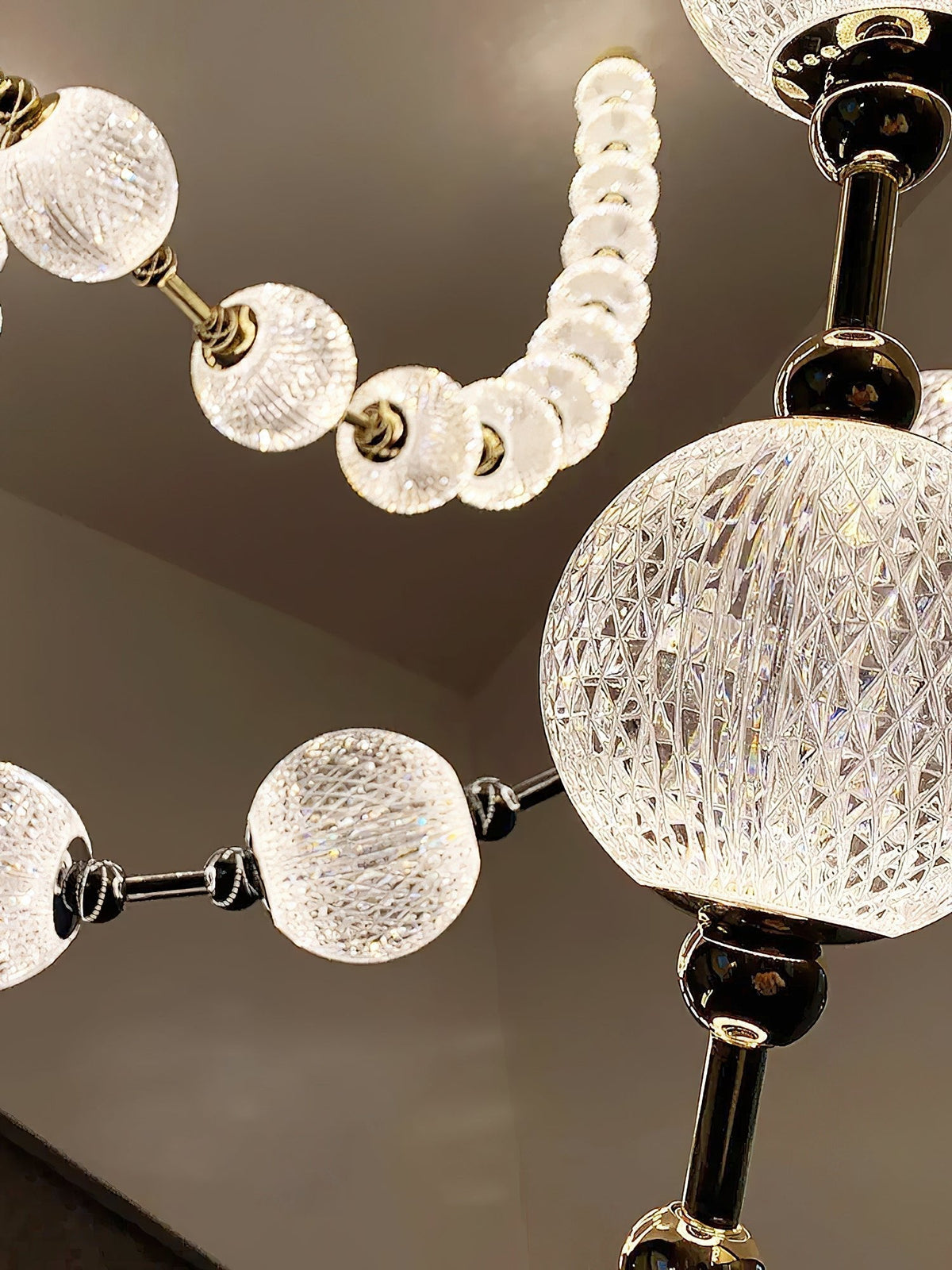 Wistyn Necklace Lustre