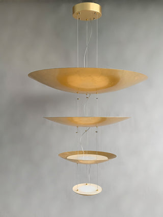 Zathaara Suspension Feuilles Or Étagées