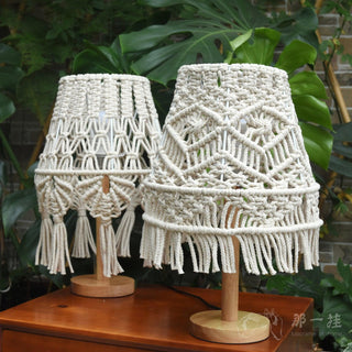 Tassara Lampe de Table en Bois