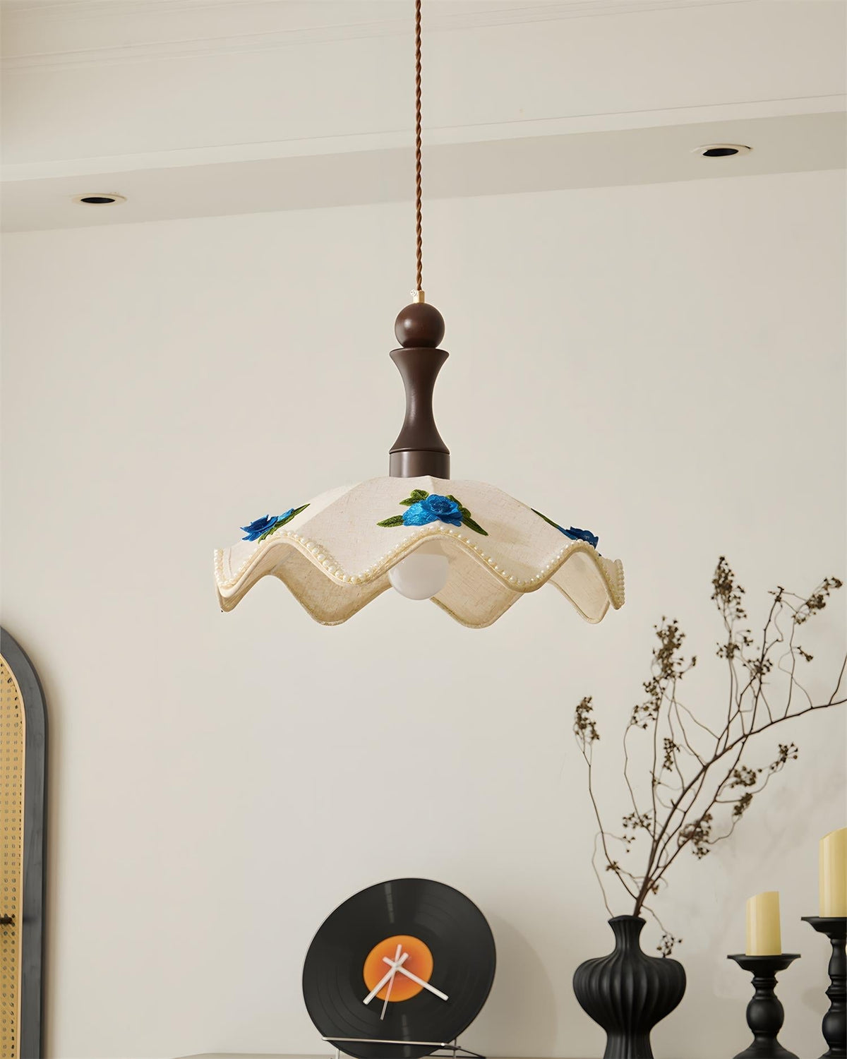 Seleaine Suspension