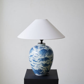 Tel Lampe de Table en Tissu Traditionnelle