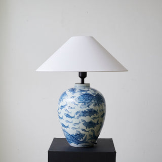 Tel Lampe de Table en Tissu Traditionnelle