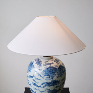 Tel Lampe de Table en Tissu Traditionnelle