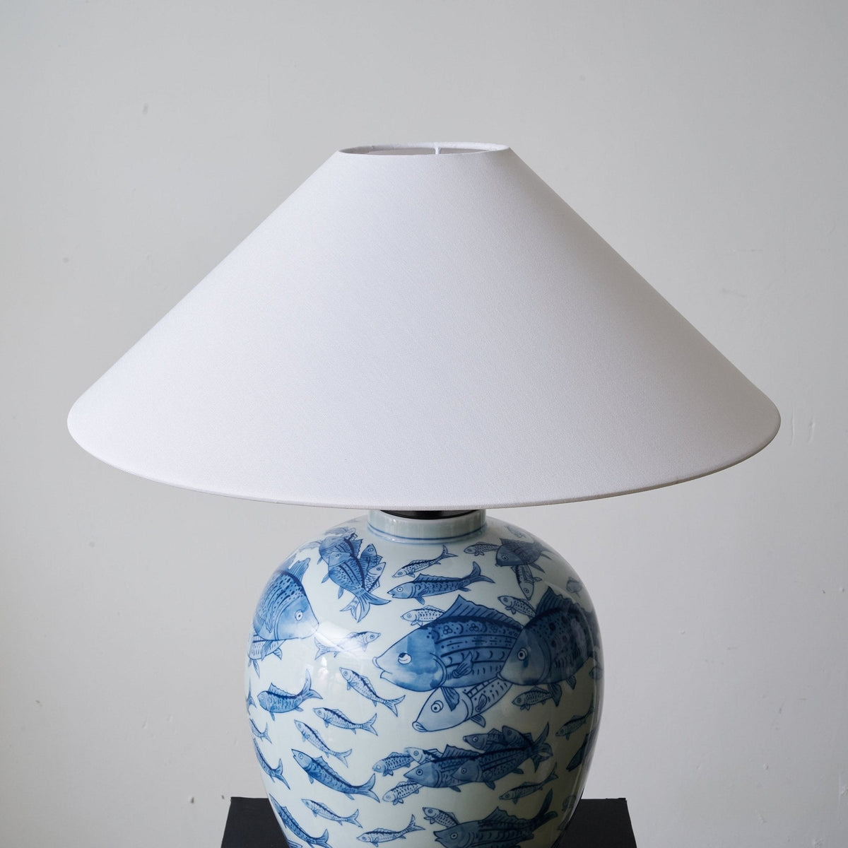 Tel Lampe de Table en Tissu Traditionnelle