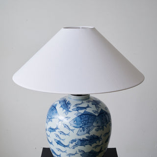 Tel Lampe de Table en Tissu Traditionnelle