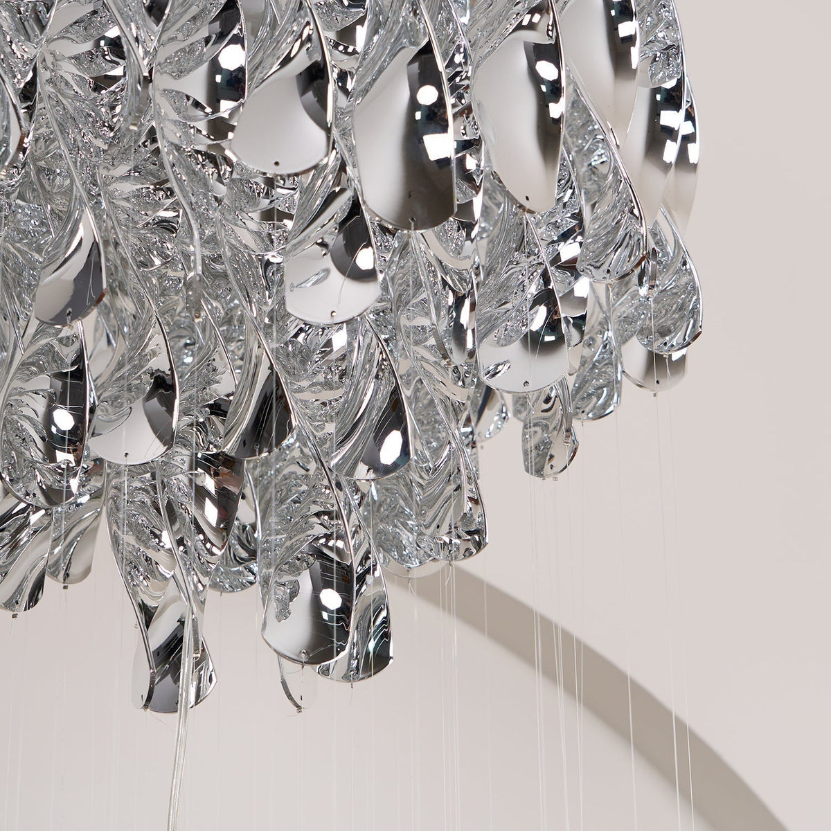 Perine Luxe Acrylique Lustre