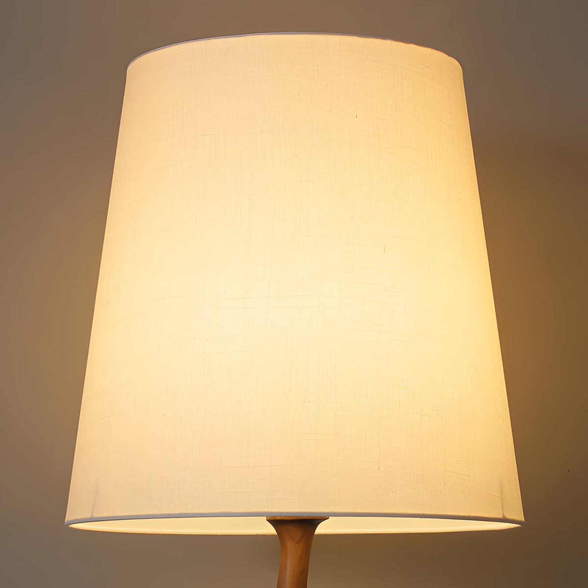 Norinia Lampadaire