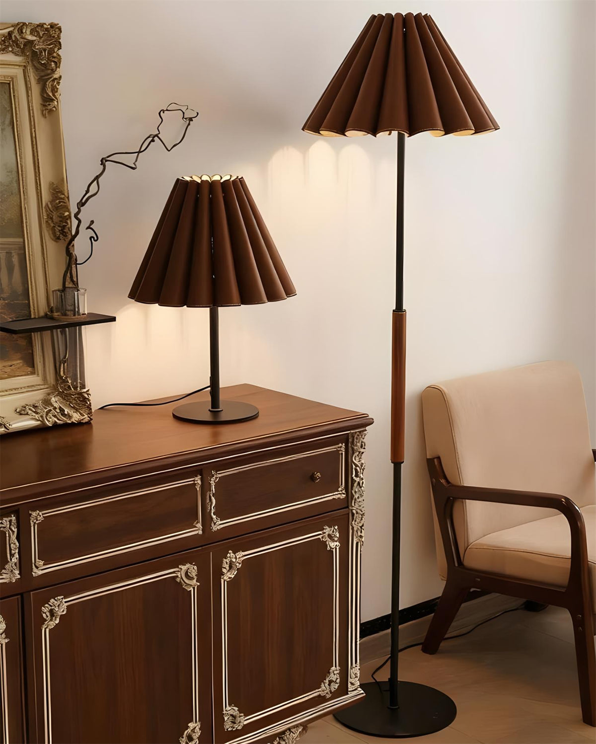 Laurel Applique de Table Pleat
