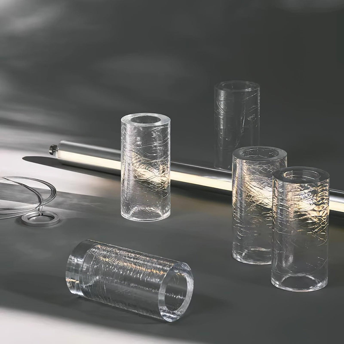 Lyliris Suspension Linéaire en Verre Minimaliste