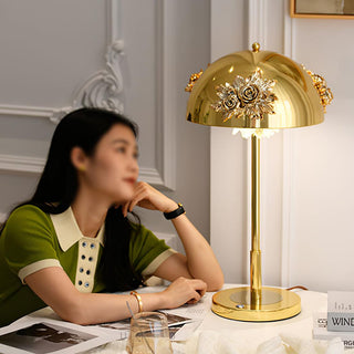 Uvaris Romantic Crystal Table Lamp-Neutral Decor