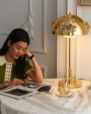 Uvaris Romantic Crystal Table Lamp-Neutral Decor