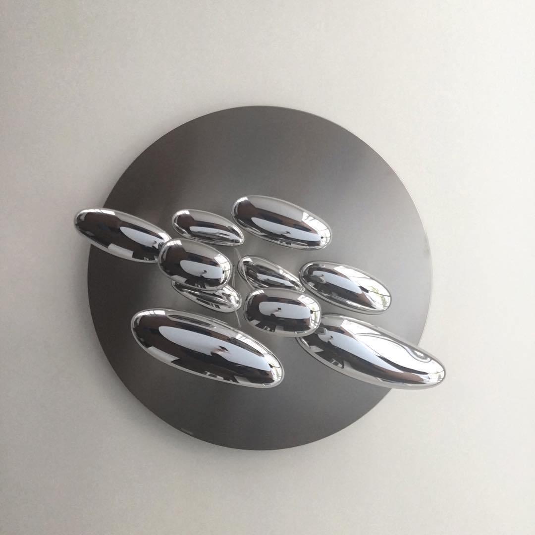 Emileira Lustre Sculptural en Aluminium