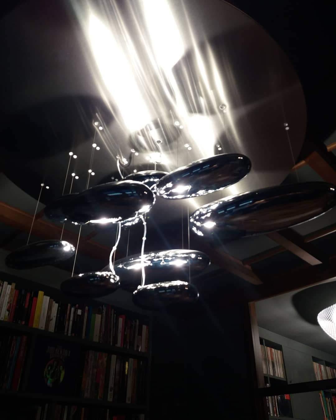 Emileira Lustre Sculptural en Aluminium