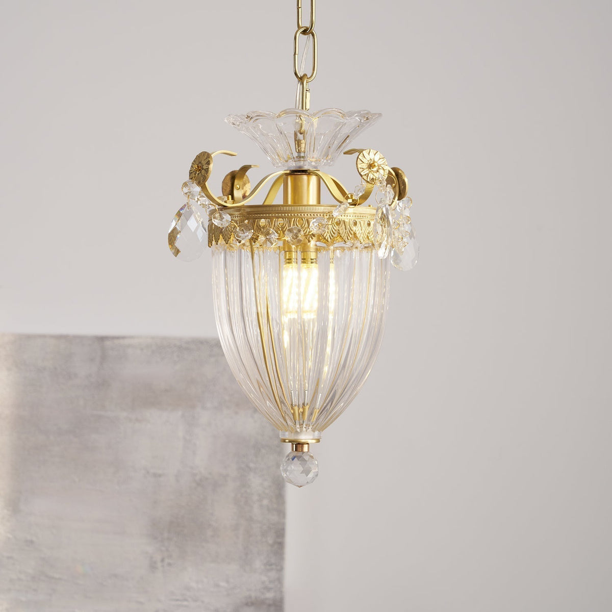 Pendant Lamp Vintage Glamour Crystal Drops-Neutral Decor