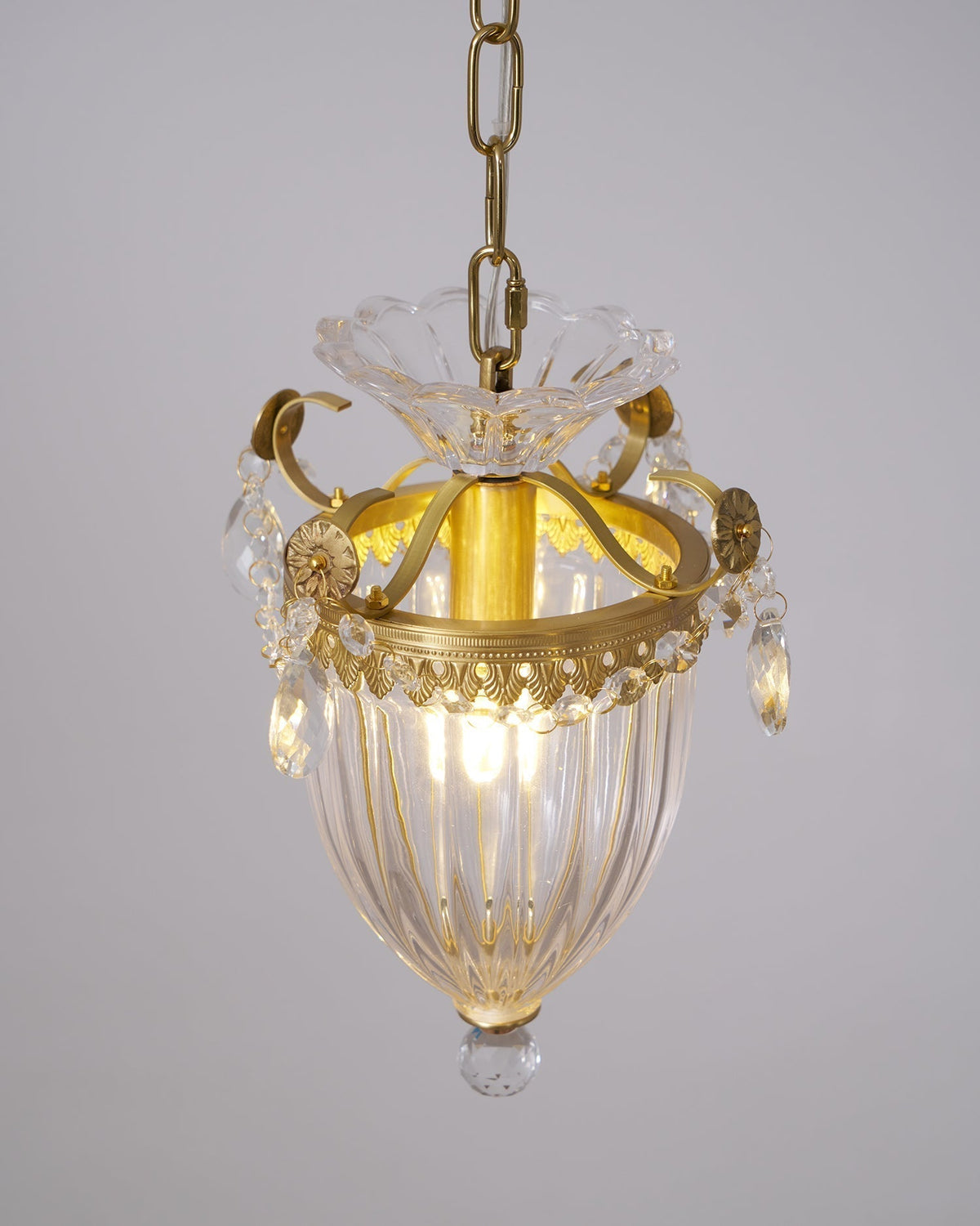 Pendant Lamp Vintage Glamour Crystal Drops-Neutral Decor