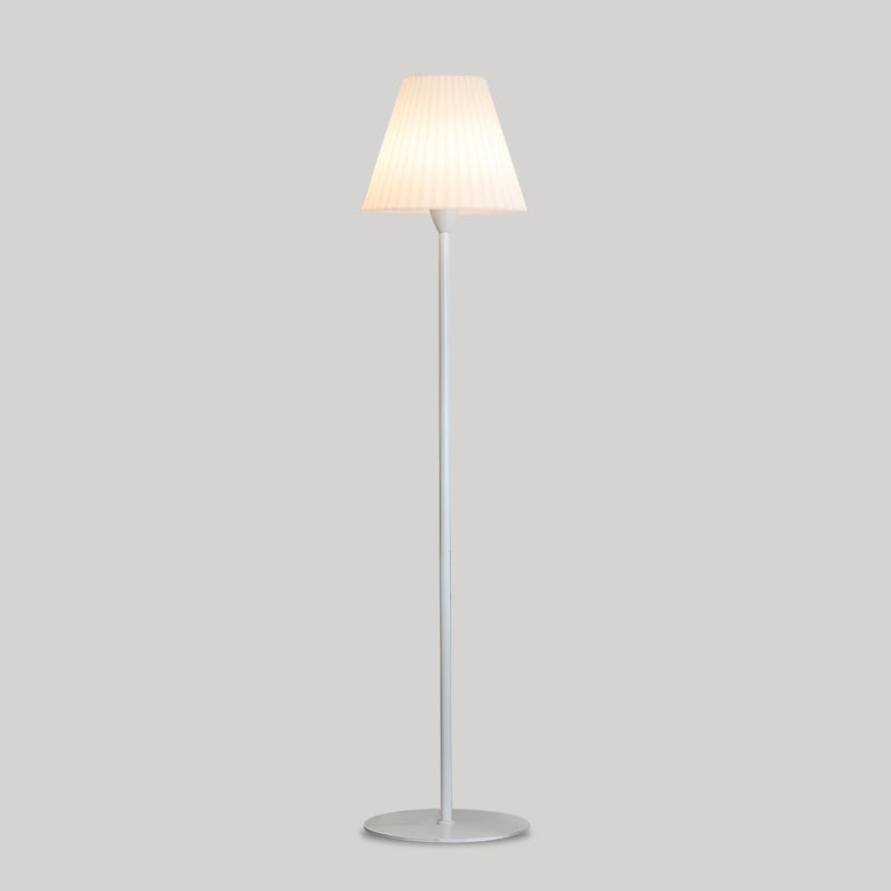 Pleaty Lampadaire