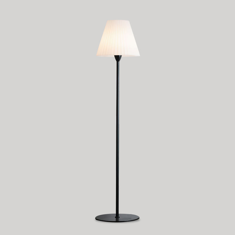 Pleaty Lampadaire