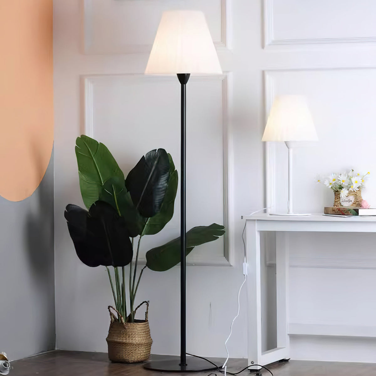 Pleaty Lampadaire