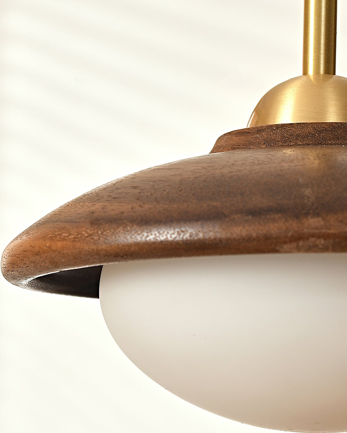 Dimensional drawing for the three-globe Milivia Pendant Light.