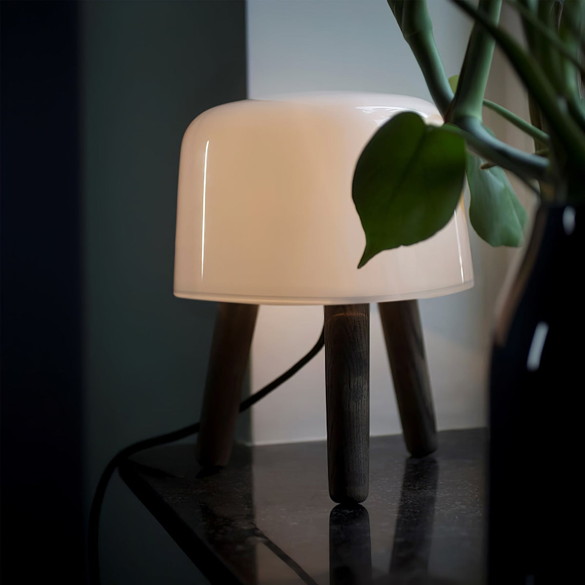 GlowPod Lampe de Table en Bois Nature & Blanc
