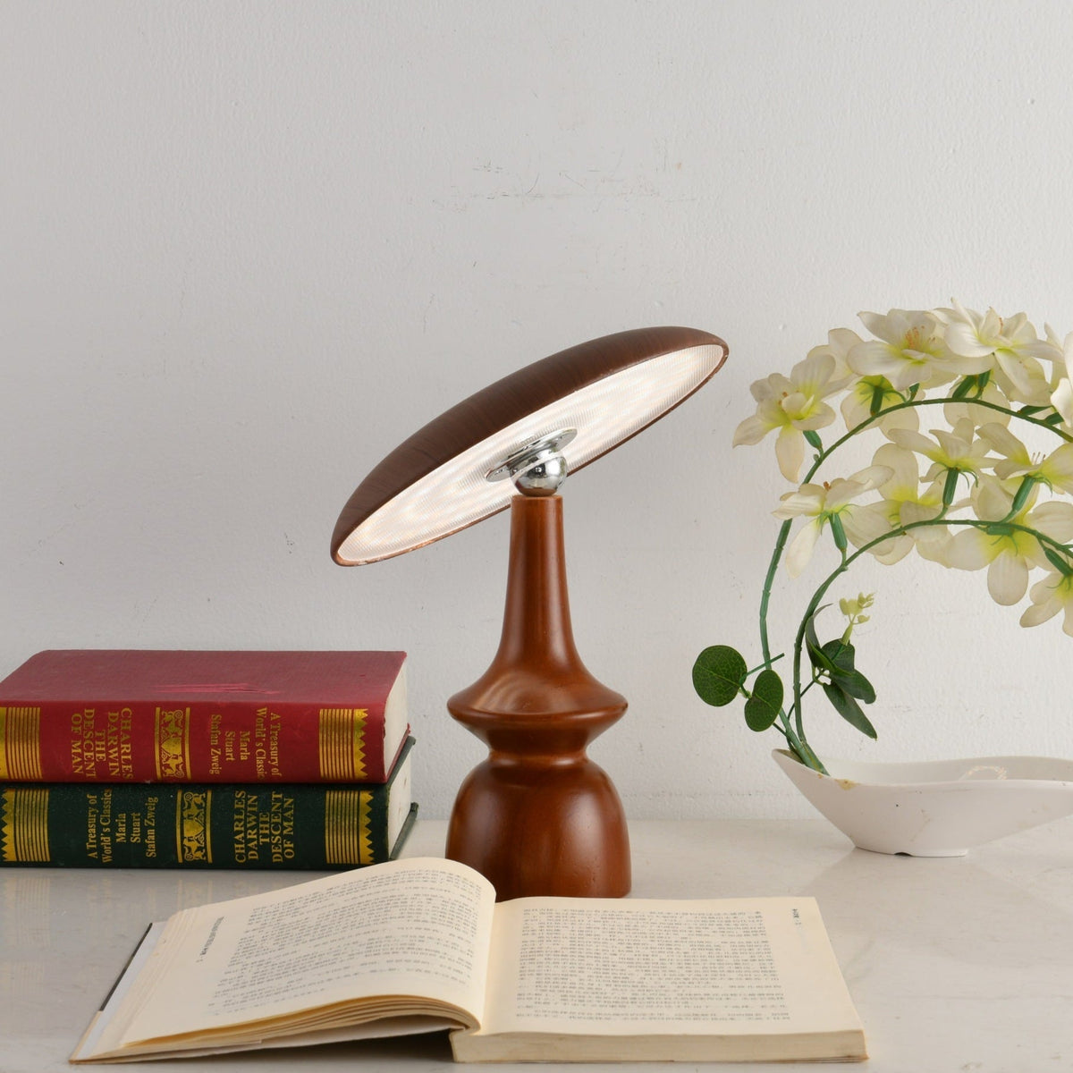 Orbis Vintage Wood Table Lamp-Neutral Decor